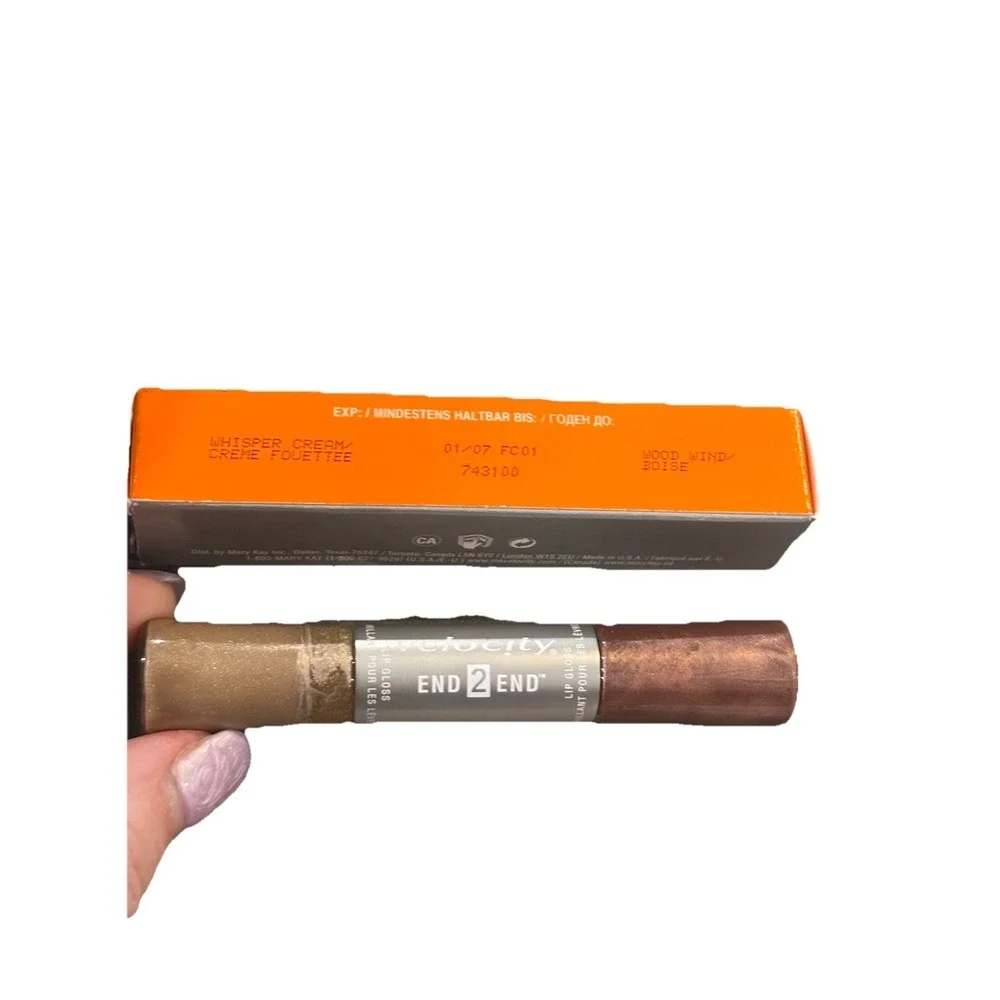 Mary Kay Velocity End 2 End Lip Gloss NOS #743100 -Whisper Cream Wood